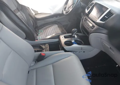 2017 Honda Ridgeline Rtl-T from USA, damaged, VIN 5FPYK3F63HB035081